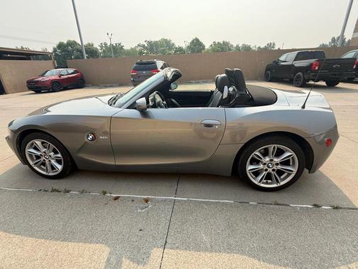 2004 BMW Z4 3.0i