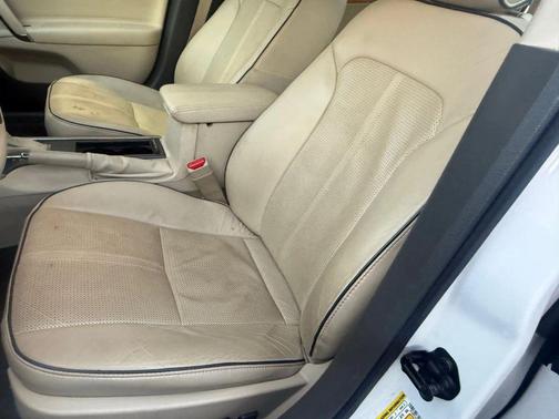 2012 Lincoln MKZ Base