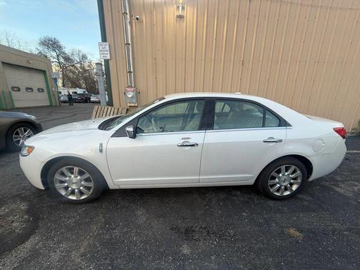 2012 Lincoln MKZ Base