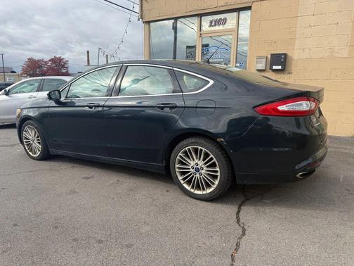 2014 Ford Fusion SE