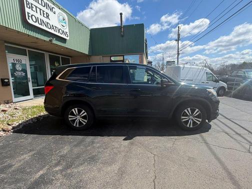 Blue 2016 Honda Pilot EX-L