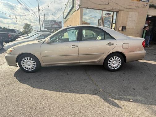 2002 Toyota Camry LE