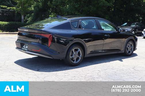 Aurora Black Pearl 2025 Kia K4
