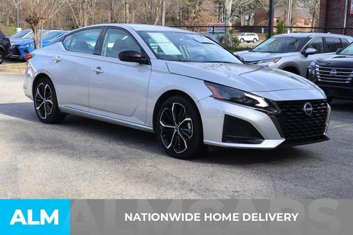 2025 Nissan Altima SR