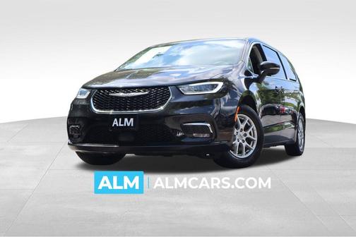2023 Chrysler Pacifica Touring-L