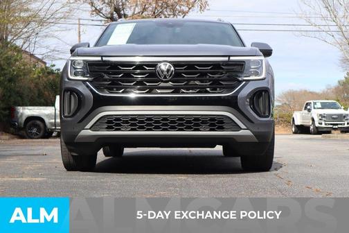 2025 Volkswagen Atlas Cross Sport 2.0T SE w/Technology