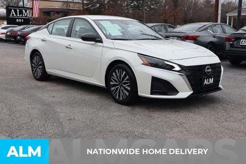 2025 Nissan Altima SV