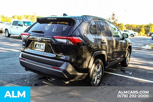 2022 Toyota RAV4 Hybrid LE