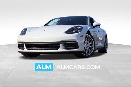 2018 Porsche Panamera 4
