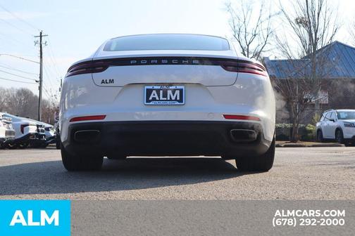 2018 Porsche Panamera 4