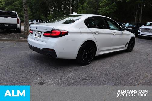 2022 BMW 530 i xDrive