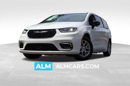 2024 Chrysler Pacifica Touring-L