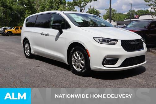 2024 Chrysler Pacifica Touring-L