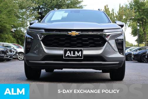 Sterling Gray Metallic 2025 Chevrolet Trax LT