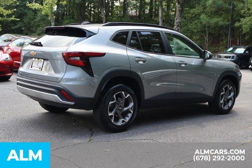 Sterling Gray Metallic 2025 Chevrolet Trax LT
