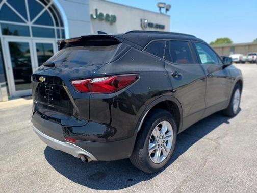 Photo 2 of 60 of 2020 Chevrolet Blazer 1LT