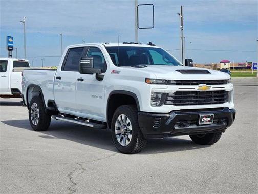 2026 Chevrolet Silverado 2500 Custom