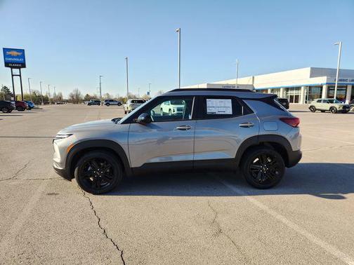 Sterling Gray Metallic 2026 Chevrolet Trailblazer LT