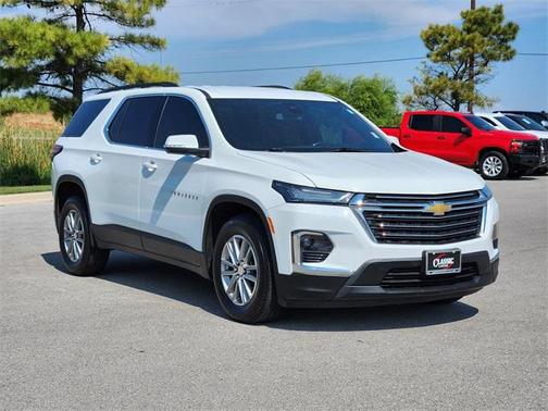 2022 Chevrolet Traverse LT Leather