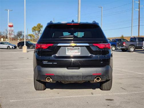 2023 Chevrolet Traverse LT Leather