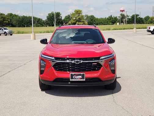 Apex Red 2026 Chevrolet Trax FWD 2RS