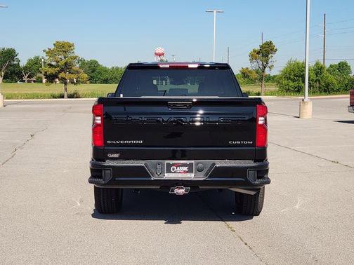 Black 2026 Chevrolet Silverado 1500 Custom