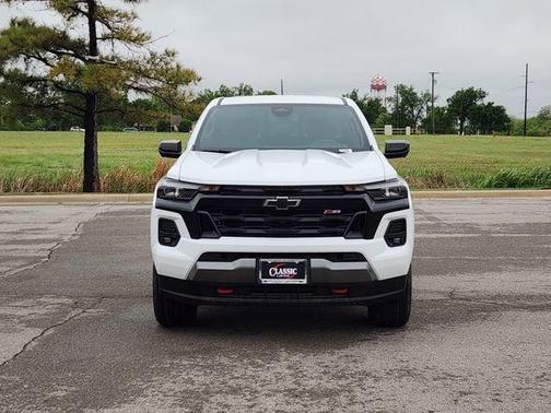 Summit White 2026 Chevrolet Colorado Z71