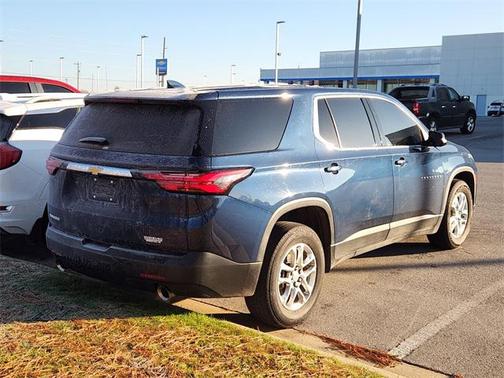2023 Chevrolet Traverse LS