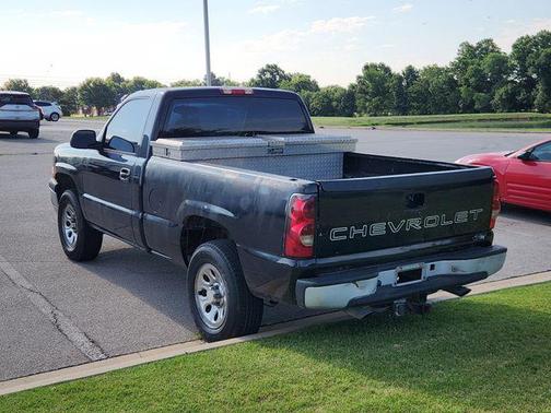 Smokin Asphalt 2006 Chevrolet Silverado 1500 W/T