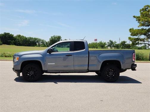 2022 GMC Canyon Elevation Standard