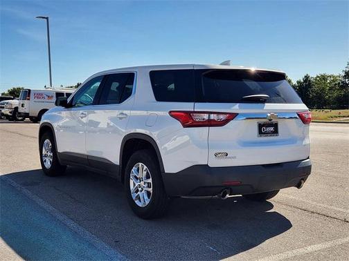 2021 Chevrolet Traverse LS