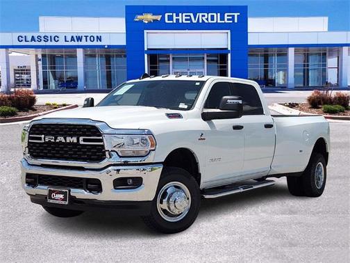 2024 RAM 3500 Big Horn Crew Cab 4x4 8' Box