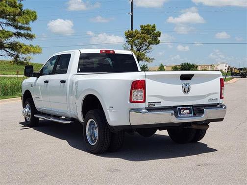 2024 RAM 3500 Big Horn Crew Cab 4x4 8' Box
