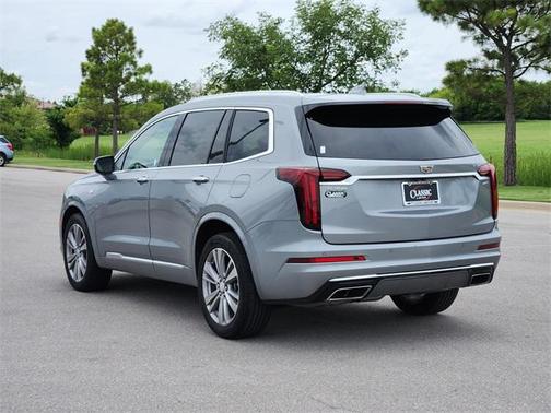 2024 Cadillac XT6 Premium Luxury FWD