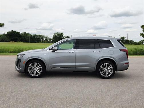 2024 Cadillac XT6 Premium Luxury FWD