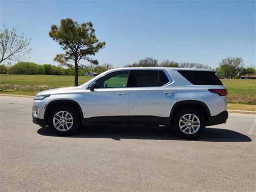 2022 Chevrolet Traverse LS