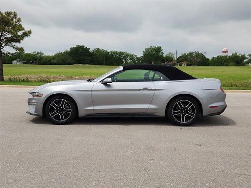 2022 Ford Mustang EcoBoost Premium