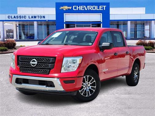 2023 Nissan Titan SV
