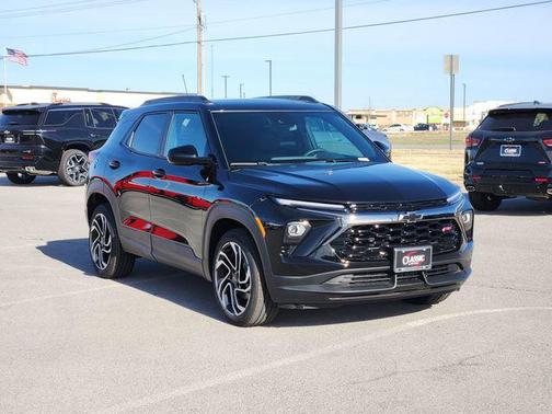 Mosaic Black Metallic 2026 Chevrolet Trailblazer RS
