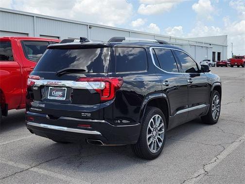2022 GMC Acadia Denali