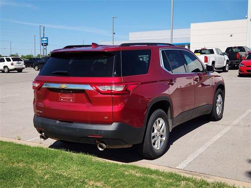 2021 Chevrolet Traverse LT Cloth