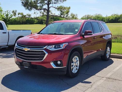 2021 Chevrolet Traverse LT Cloth