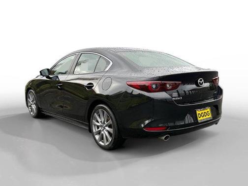 2022 Mazda Mazda3 FWD w/Preferred Package