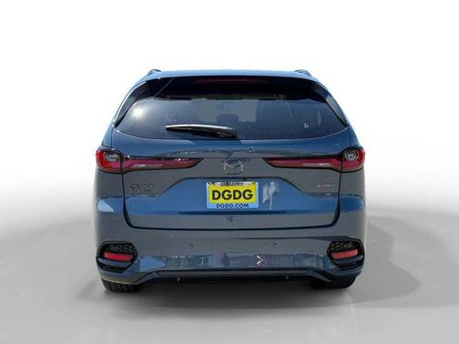 Polymetal Gray Metallic 2026 Mazda CX-70 SCP