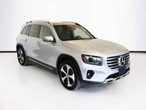 2025 Mercedes-Benz GLB 250 