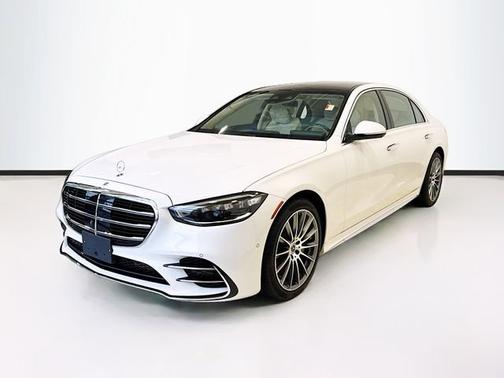 MANUFAKTUR Moonlight White Metallic 2025 Mercedes-Benz S-Class S 580 4MATIC