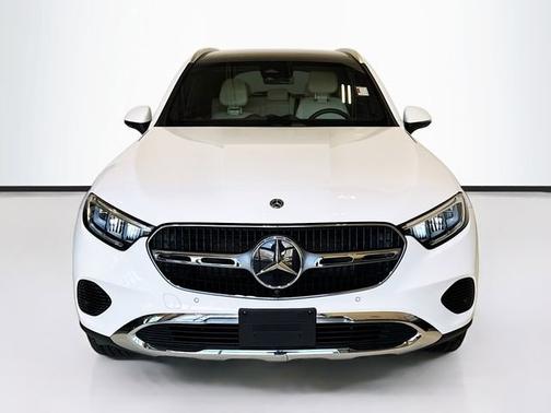 2026 Mercedes-Benz GLC 300 4MATIC