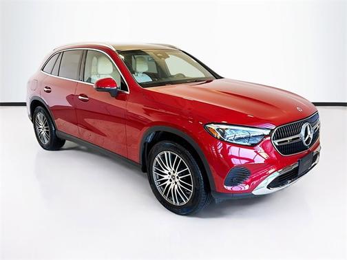 2025 Mercedes-Benz GLC 300 