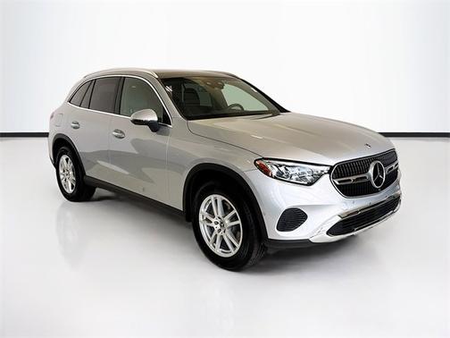 2025 Mercedes-Benz GLC 300 4MATIC