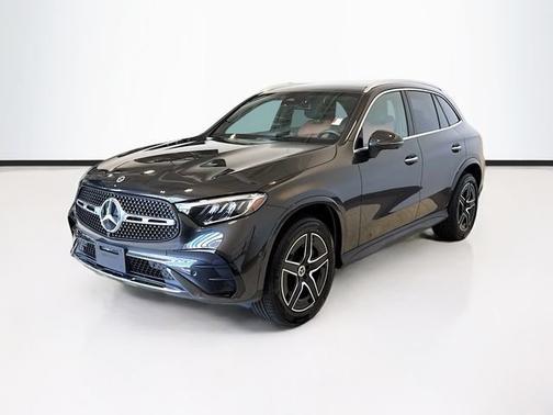 Graphite Grey Metallic 2026 Mercedes-Benz GLC 300 4MATIC
